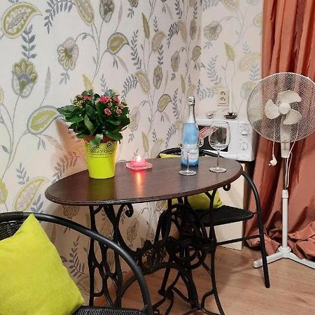 Ferienwohnung Madlena Buduar Riga Exterior foto
